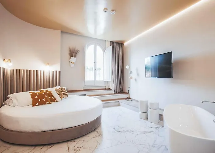 Hotel City